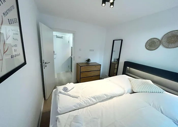 Apartment Modern In Eimsbuettel For 5 *